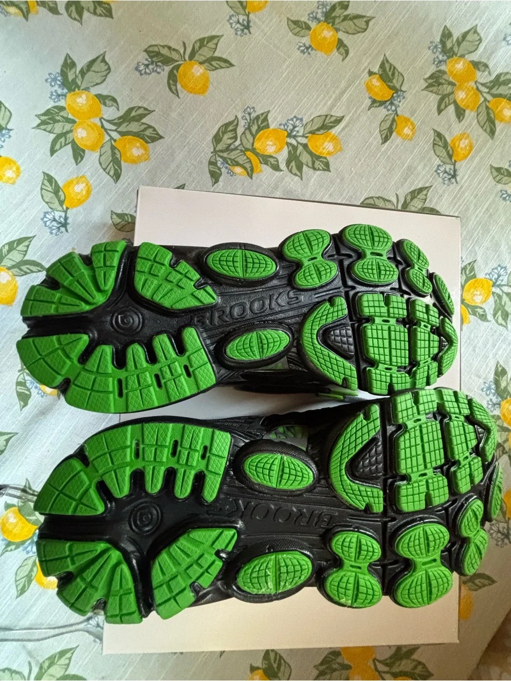 Brooks lightweight mesh